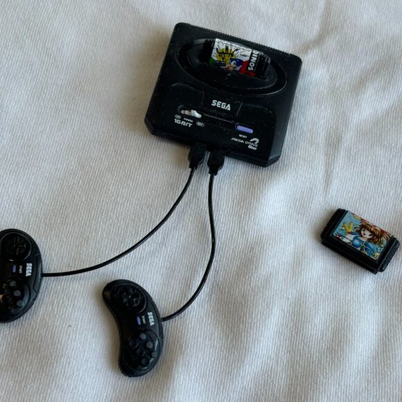 Sega Genesis Mega Drive 2 SEGA HISTORY COLLECTION Mini Trading Figure - Picture 3 of 3